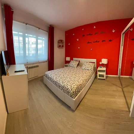 Apartamento Centro Frente Muralla 2 Lugo Eksteriør billede